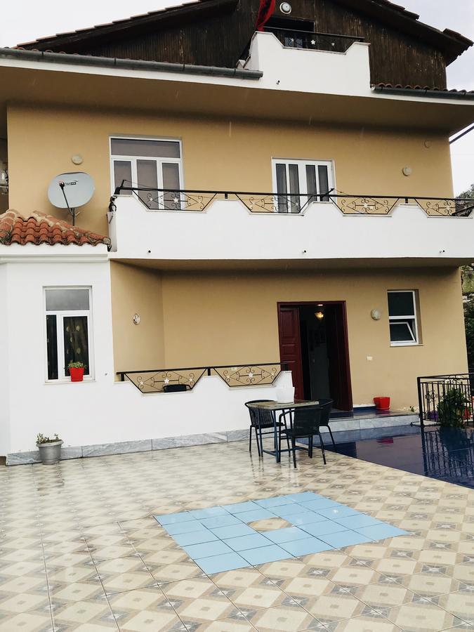 Guesthouse Bellavista Berati Exterior foto