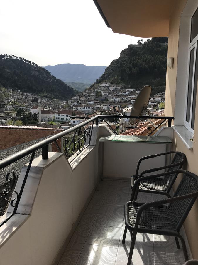 Guesthouse Bellavista Berati Exterior foto