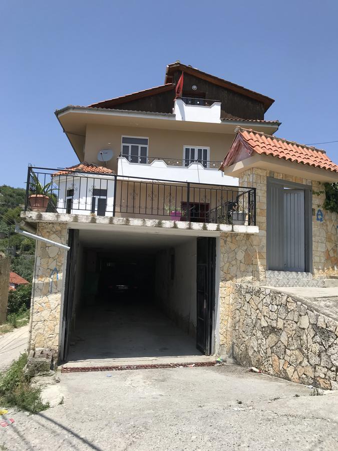 Guesthouse Bellavista Berati Exterior foto